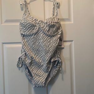 NWT Size 8/10 Swim Suit